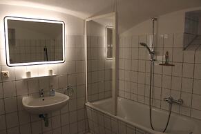 Wohnung in Weibig mit Garten