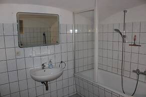 Wohnung in Weibig mit Garten