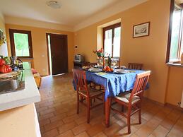 Cottage in Apecchio With Pool