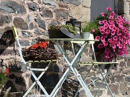 Holiday Home in Nimbermont With Garden