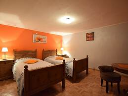 Holiday Home in Nimbermont With Garden