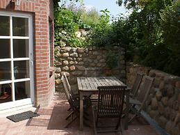Cosy Apartment in Semlow Germany With Garden