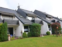 Cosy Apartment Over Usseln With Private Terrace