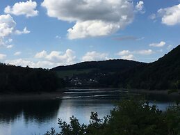 Cosy Apartment Over Usseln With Private Terrace