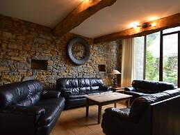 Beautiful Gites With Garden, Pond and Playground