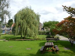 Beautiful Gites With Garden, Pond and Playground