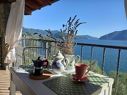 Stay in a Cozy Vello Apartment