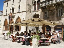 Villa in Ugljane With Private Pool