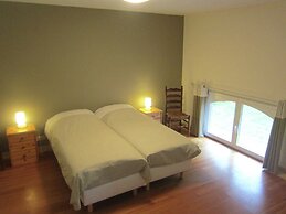Cozy Holiday Home in Gembloux With Gym