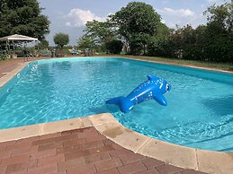 Countryside Bliss With Pool & Tennis
