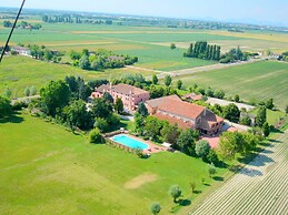 Countryside Bliss With Pool & Tennis