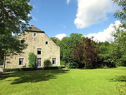 Lavish Holiday Home in Forrieres With Sauna