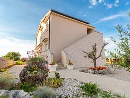 Lavish Apartment in Omisalj With Rooftop Terrace