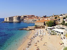 Topfloor Comfortable Luxury Apartment With Private Balcony,free Garage