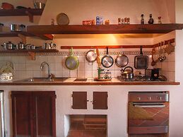 Tranquil Farmhouse near Center in Umbertide with Garden