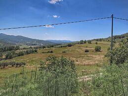 Tranquil Farmhouse near Center in Umbertide with Garden