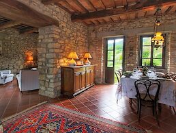 Tranquil Farmhouse near Center in Umbertide with Garden