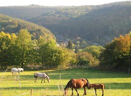 Pretty Cottage Ardennes near Valley of Lesse & Semois