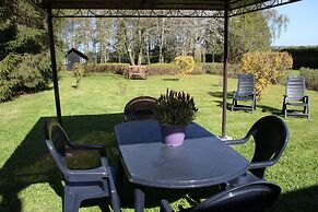 Peaceful Garden Hideaway