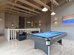 Luxurious Villa in Nadrin Belgium with Sauna & Hot Tub