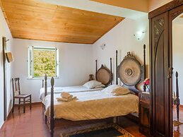 Country Farmhouse in Montemor-o-novo With Pool