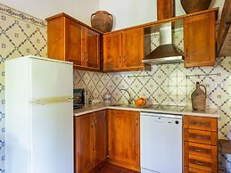 Country Farmhouse in Montemor-o-novo With Pool