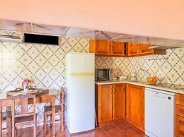 Country Farmhouse in Montemor-o-novo With Pool