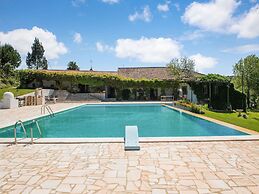 Country Farmhouse in Montemor-o-novo With Pool