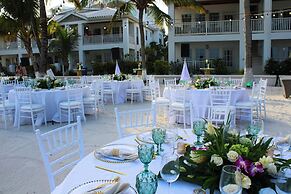 Alaia Belize, Autograph Collection