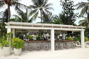 Alaia Belize, Autograph Collection