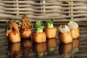 Alaia Belize, Autograph Collection