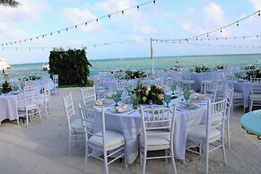 Alaia Belize, Autograph Collection