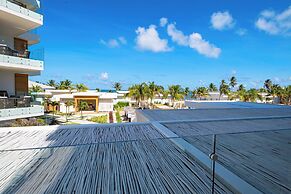 Alaia Belize, Autograph Collection