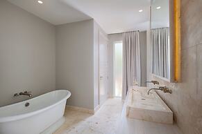 Alaia Belize, Autograph Collection