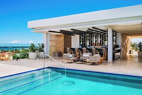 Alaia Belize, Autograph Collection