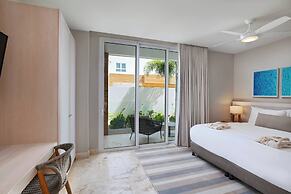 Alaia Belize, Autograph Collection