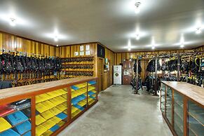 Alaia Belize, Autograph Collection