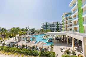 Alaia Belize, Autograph Collection