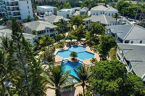 Alaia Belize, Autograph Collection