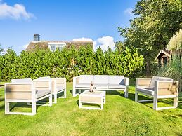 Cozy Holiday Home in De Koog With Swimming Pool