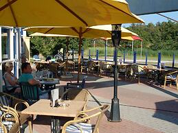 Cozy Holiday Home in De Koog With Swimming Pool