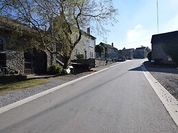 Beautiful Cottage in Malempre With Fenced Garden