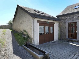 Beautiful Cottage in Malempre With Fenced Garden