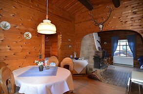 Modern Apartment With Balcony