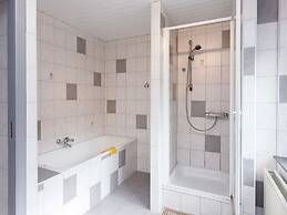 Quaint Holiday Home With Fenced Garden in Manhay