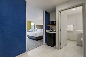 Holiday Inn Express & Suites Port Elgin by IHG