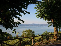 Cozy Farmhouse With Pool