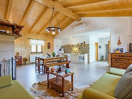 Spacious Apartment in Pazin With Pool