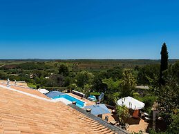 Gorgeous Holiday Home With Swimming Pool