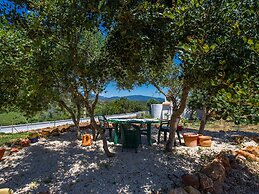 Gorgeous Holiday Home With Swimming Pool